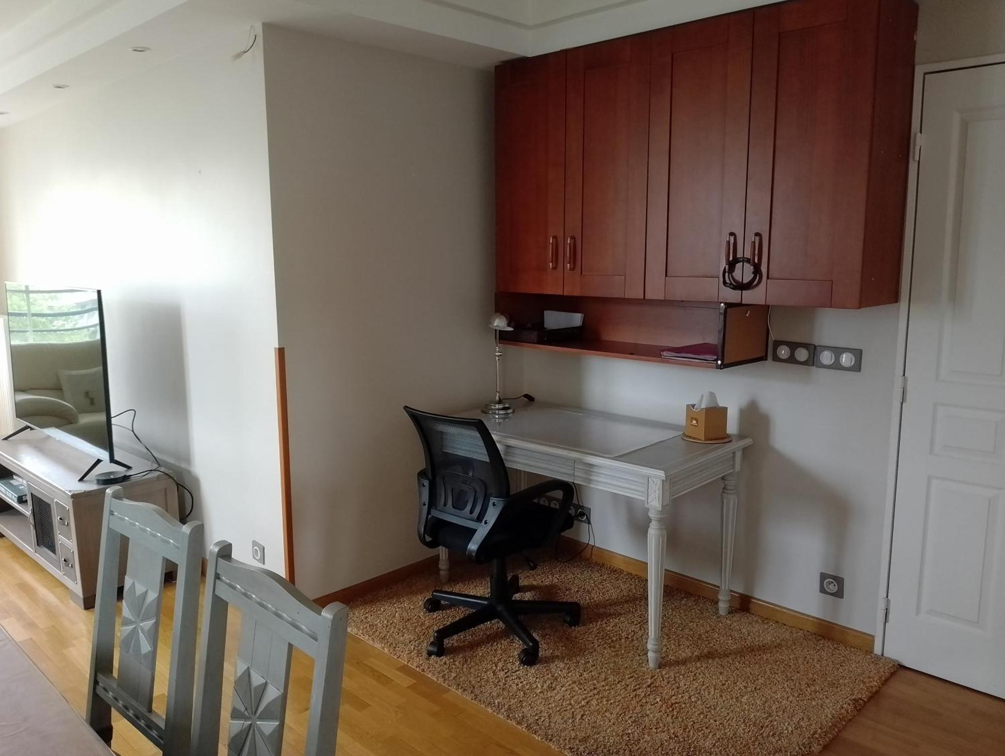 Appartement Residentiel Au Vert Et Au Frais Montigny-le-Bretonneux Zewnętrze zdjęcie